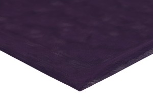 Tüll, az egyik oldalon padlizsán elasztikus háló