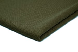 Kötött steppelt kis kockás olíva