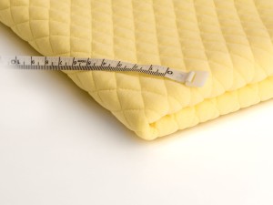 Kötött steppelt nagykockás vanília