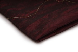 Taft hímzett bordó virágok