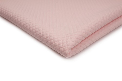 dzianina pikowana mała kratka w kolorze jasny róż