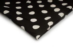 Selymes nyomott minta No. 7 Fekete